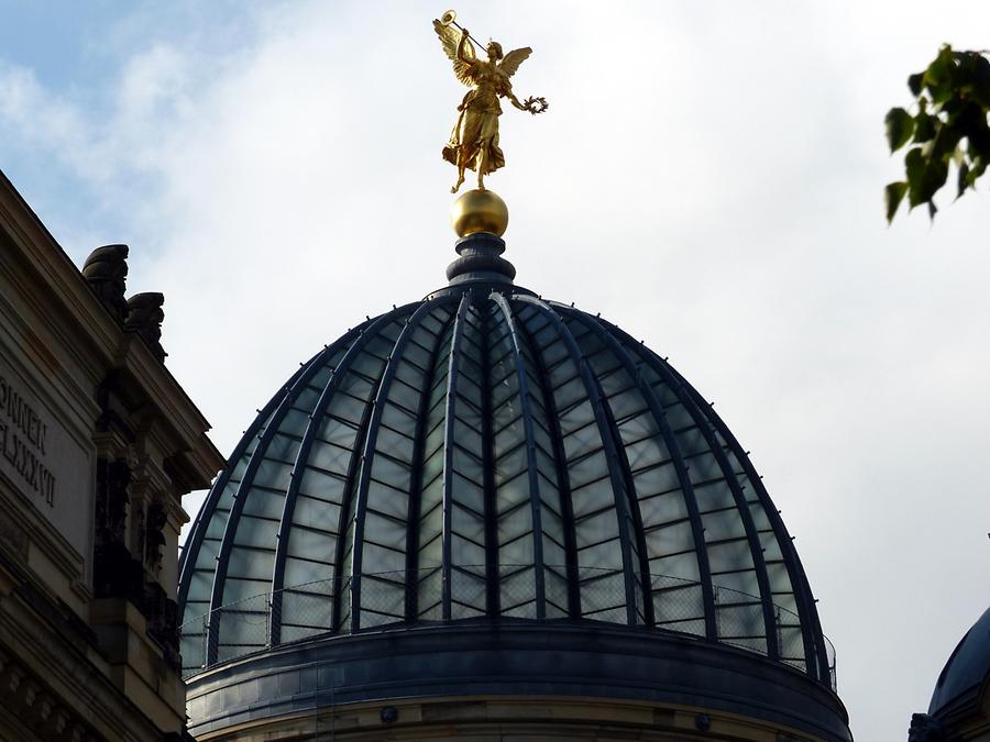 Dresden - Dresden Academy of Fine Arts; Dome