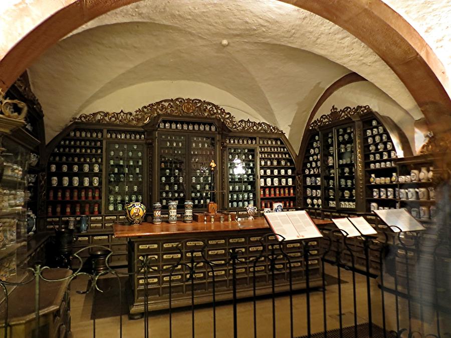 Heidelberg - Castle; Community Pharmacy of the Ursuline Convent Klagenfurt (1730)