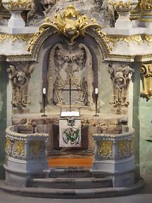 Dresden - Church of Our Lady, Altar Detail: Iron Cross (1)