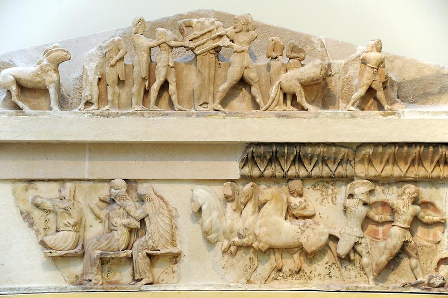 Frieze Delphi