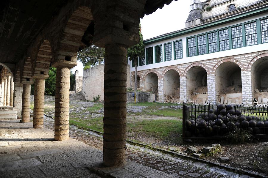 Asla Pascha Mosque