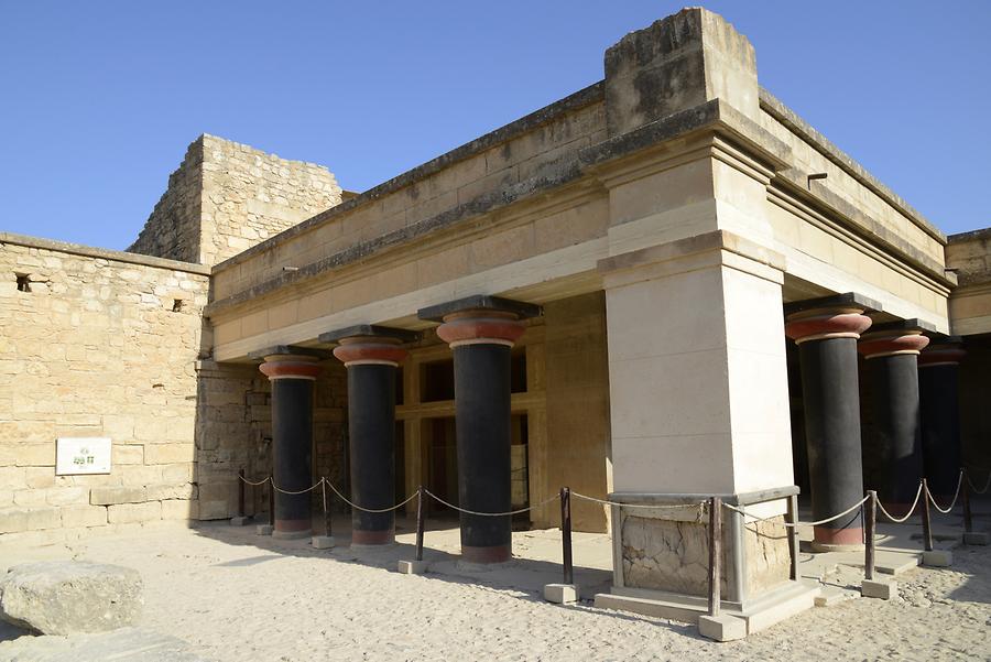 Knossos - The Queen's Megaron