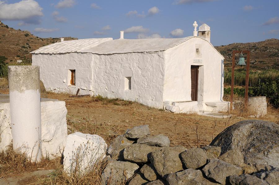 Chapel near Paleopirgos