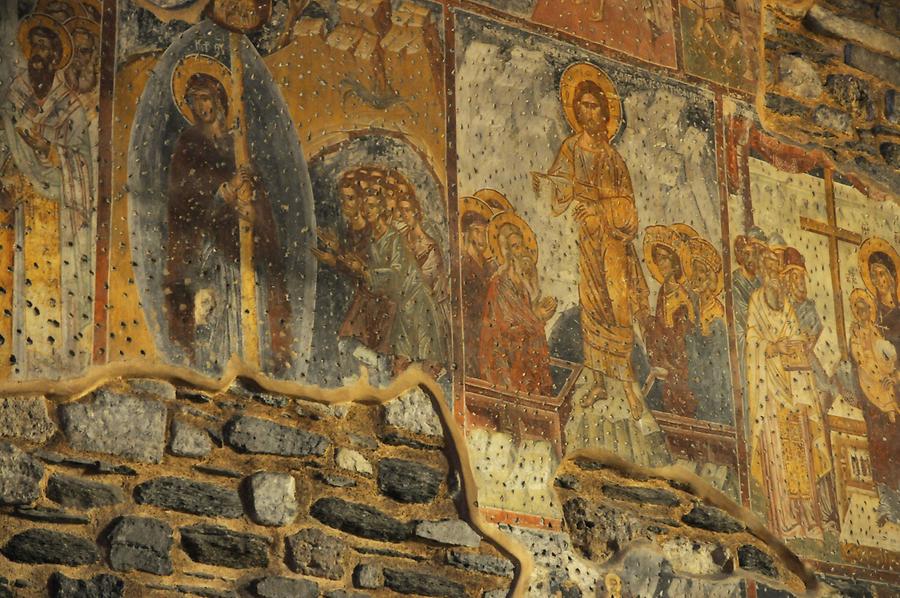 Parikia - Panagia Ekatontapiliani; Frescoes