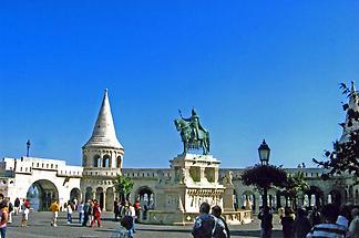 Statue of Stephen I