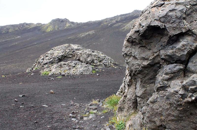 Hekla Mountain Range