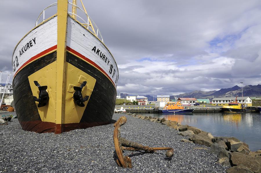 Höfn - Harbour