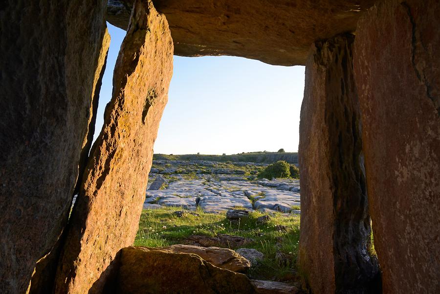 Poulnabrone Dolmen