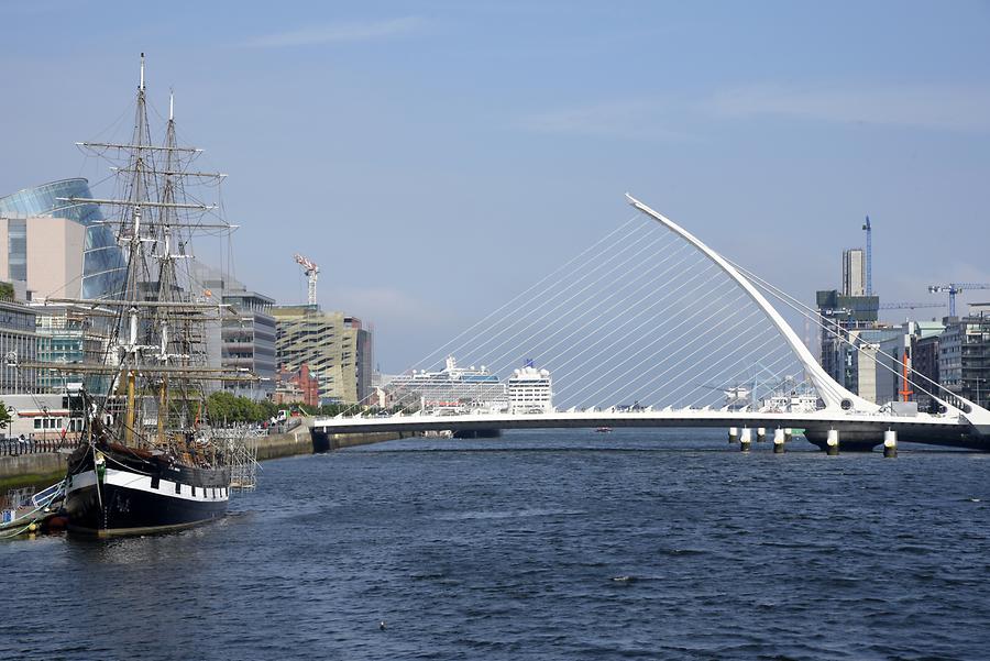 Along Liffey River - Samuel Becket Bridge