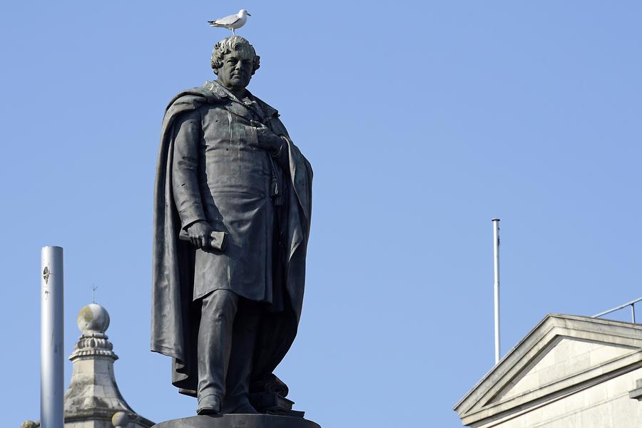 O'Connell Street - O'Connell Monument