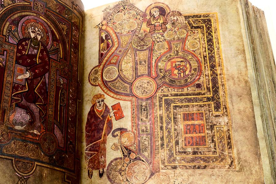 Trinity College - Book of Kells