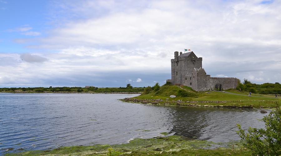 Dunguaire Castle