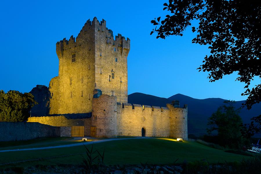 Killarney National Park - Ross Castle