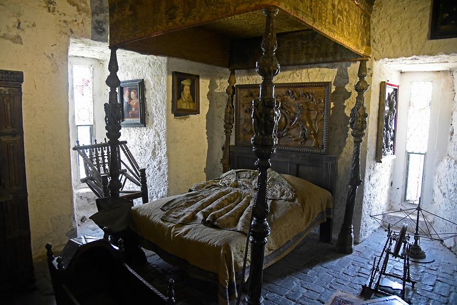 Dingle Peninsula - Bunratty Castle; Interior