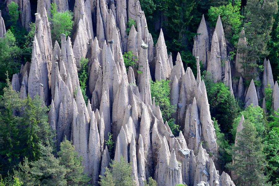 Earthpyramids near Bressano - Brixen