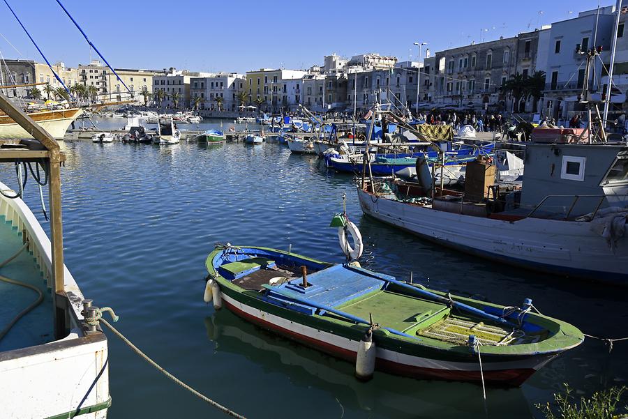 Trani - Harbour