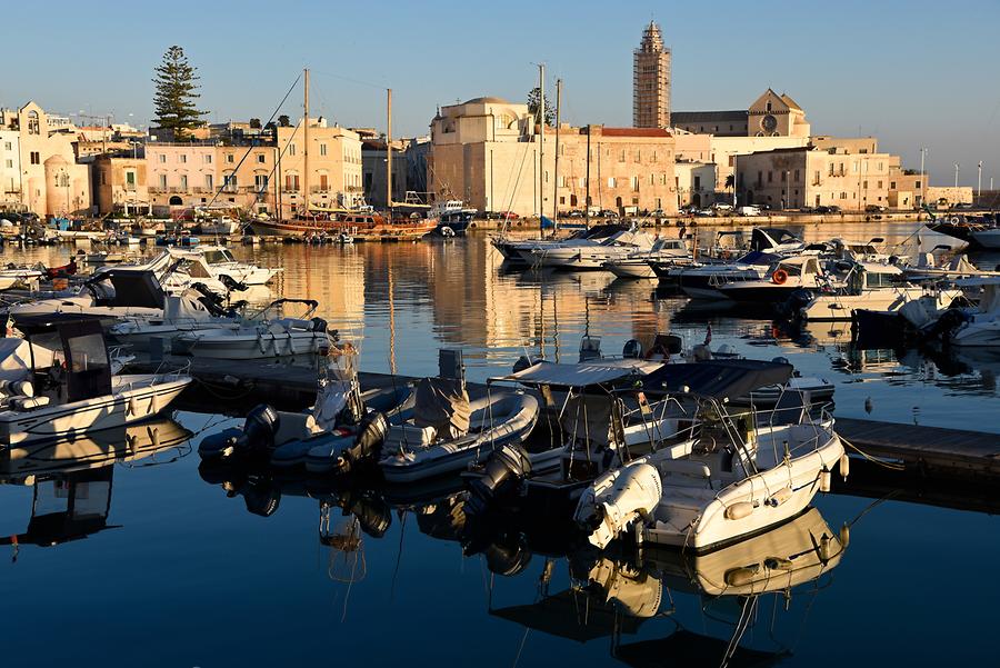 Trani - Harbour