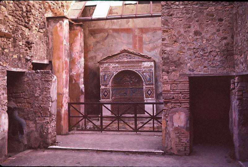 Roman home buried in Pompeii