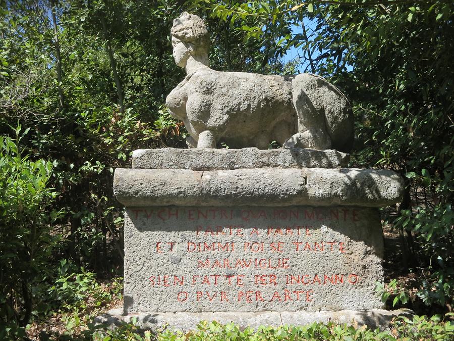 Bomarzo - Sacro Bosco - 'Sfinge'