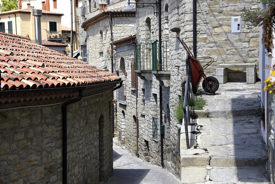 Castelmezzano - Old Town Centre