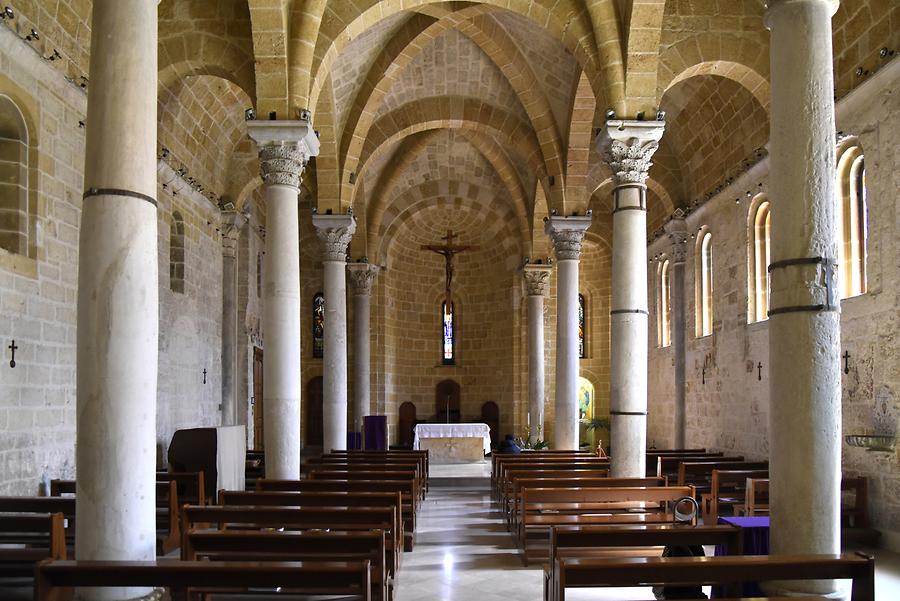 Brindisi - Church of San Bernadetto; Inside