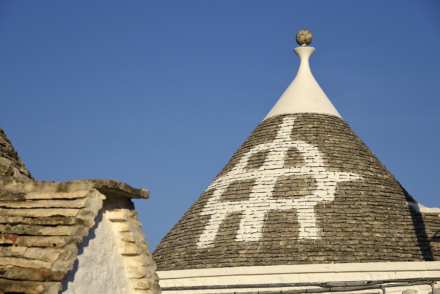 Alberobello - Trulli del Rione Monti Roofs