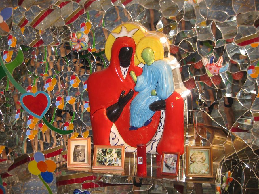 Capalbio - The Tarot Garden of Niki de Saint Phalle