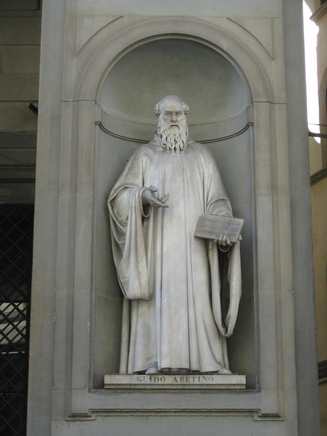 Florence - Piazzale degli Uffizi; Guido Aretino