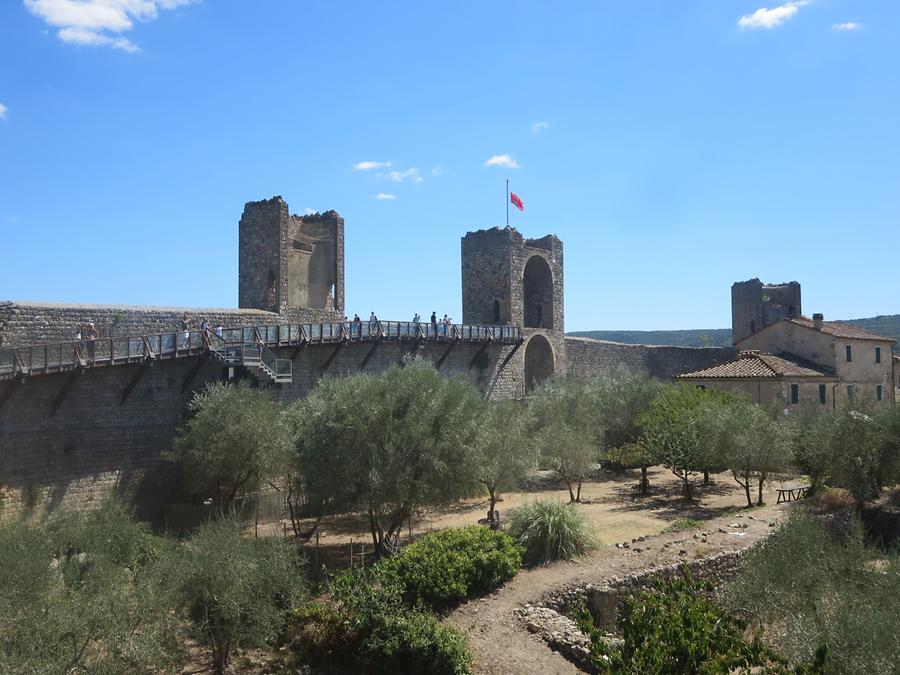 Monteriggioni - Fortification Wall