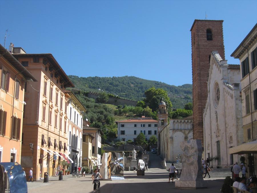 Pietrasanta - Cathedral Square