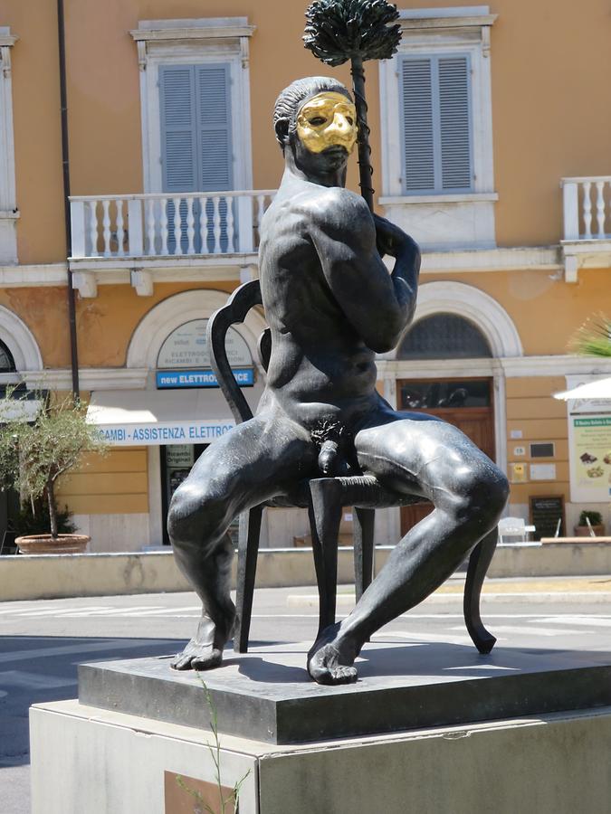 Pietrasanta - 'Propulsion', Franco Miuzzo