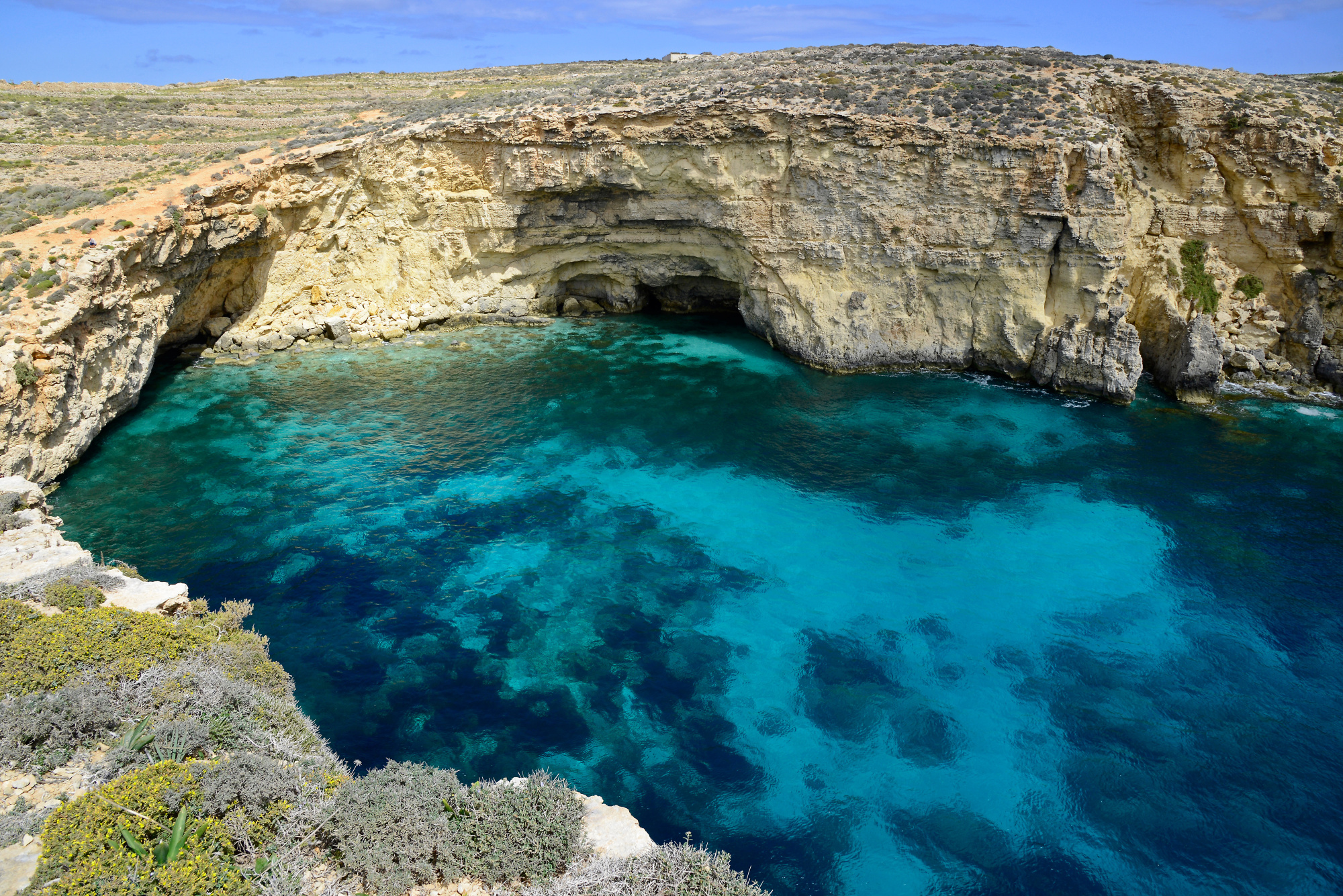 Comino Crystal Lagoon (3) Beaches & Comino Geography im AustriaForum