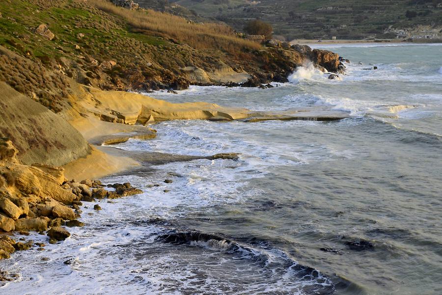 Ġnejna Bay