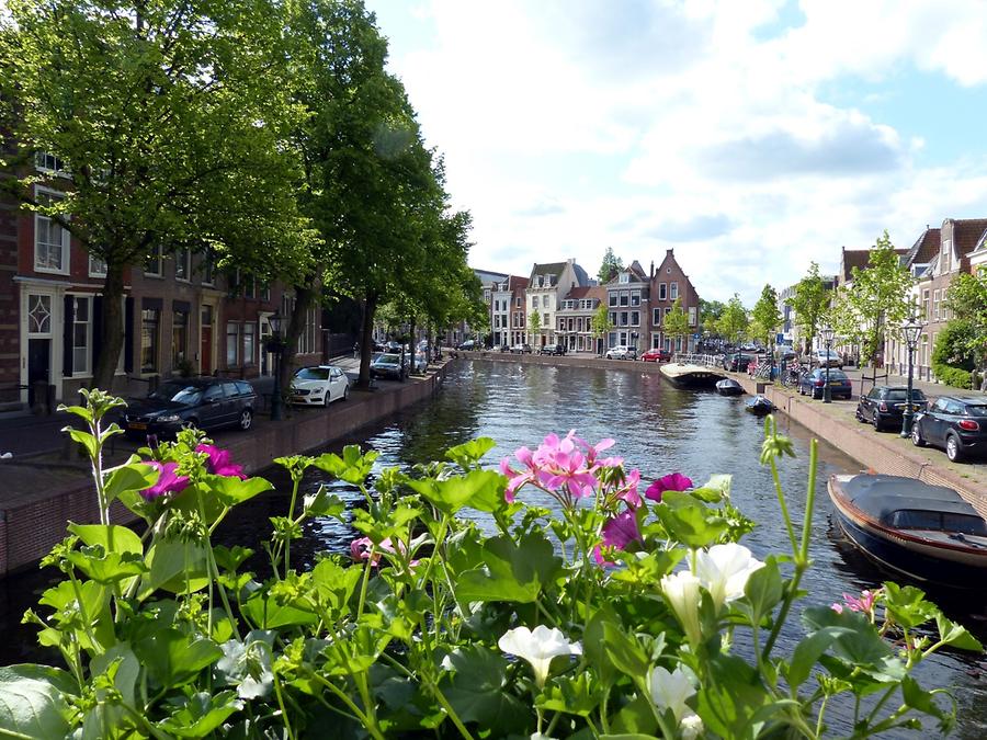 Leiden - Gracht Rapenburg