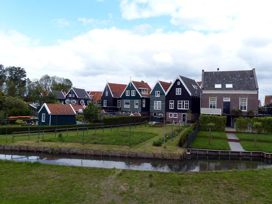 Marken