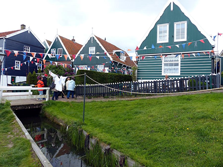 Marken