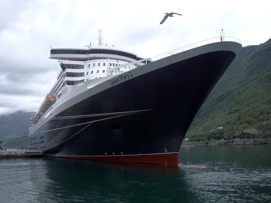 Queen Mary 2