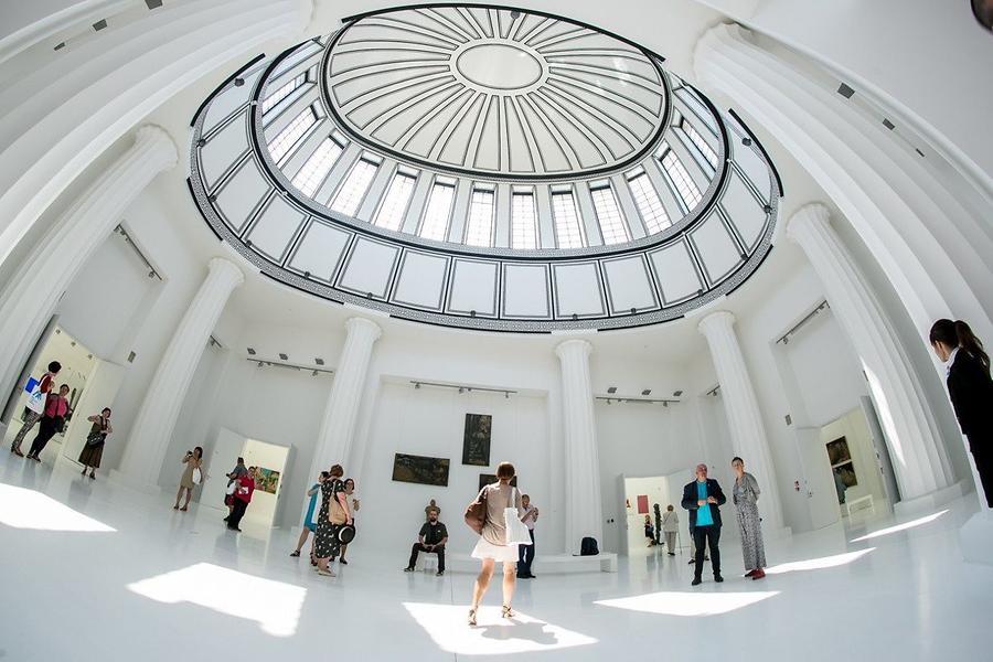 Four Domes Pavilion - Inside