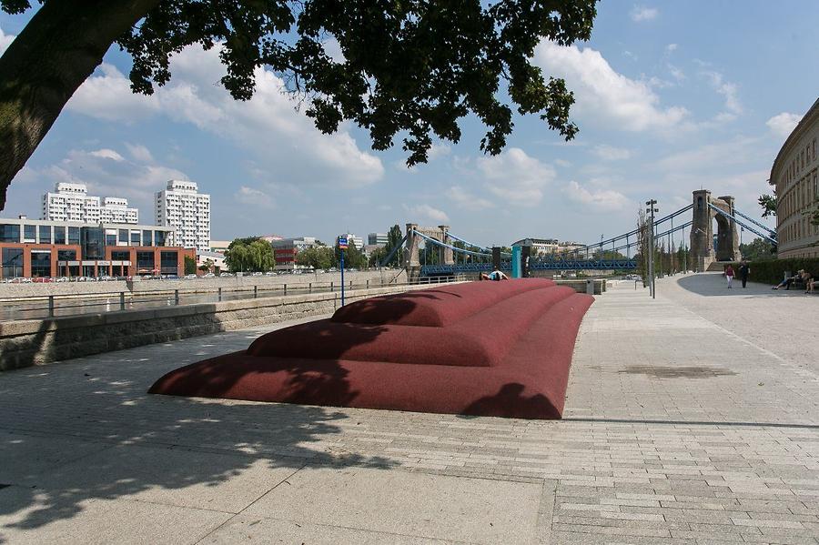 Maria and Lech Kaczyńscy Boulevard