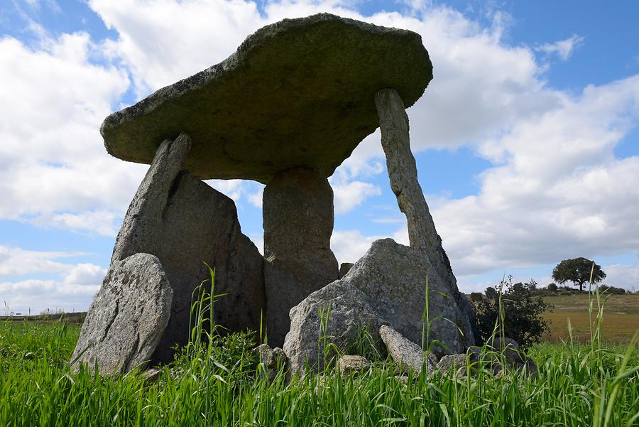 Castelo de Vide - Dolmen of Melriça