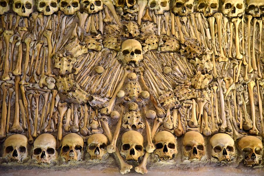 Évora - Church of St. Francis; Chapel of Bones