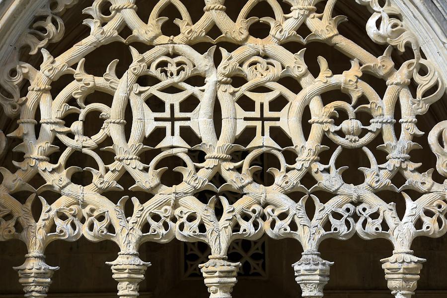 Batalha - Batalha Monastery; Cloister, Detail