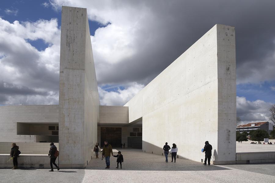 Fátima - Basilica of the Holy Trinity