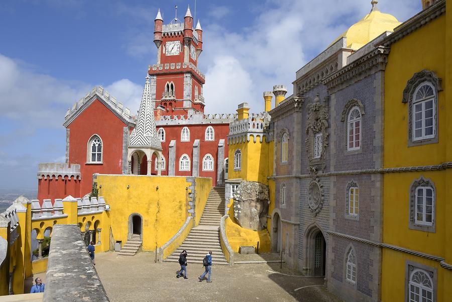 São Pedro de Penaferrim - Pena Palace