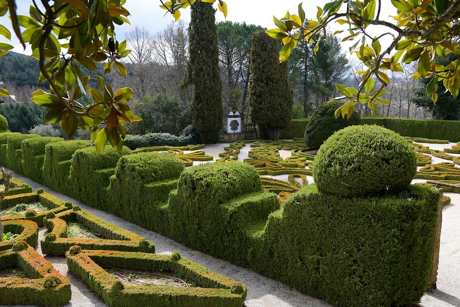 Vila Real - Mateus Palace; Park