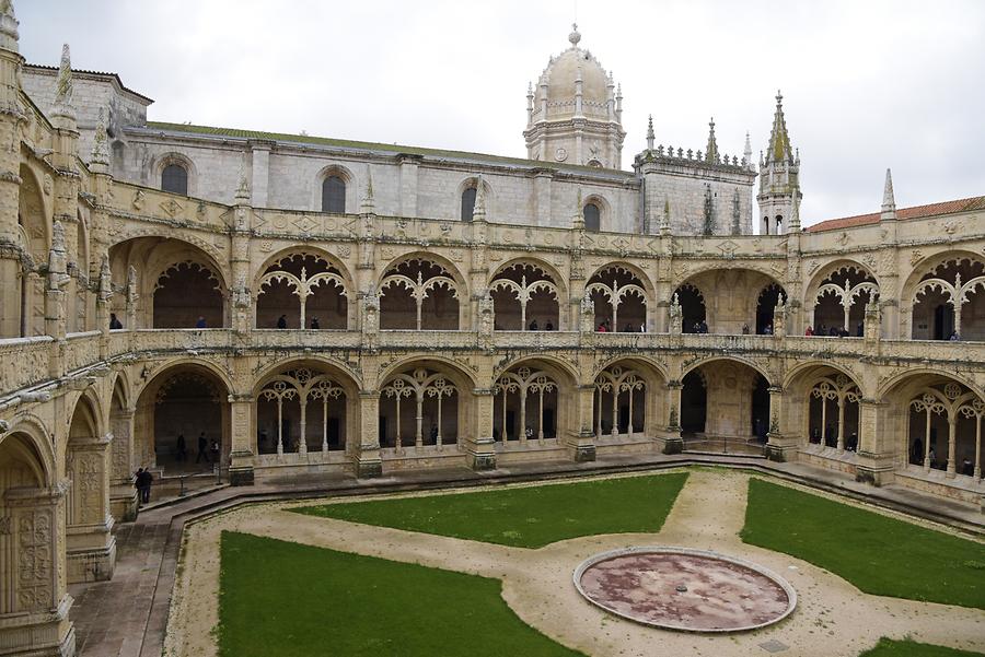 Belém - Jerónimos Monastery; Cloister