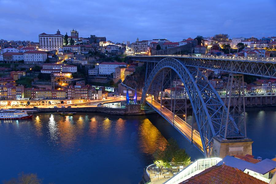 Dom Luís I Bridge at Night