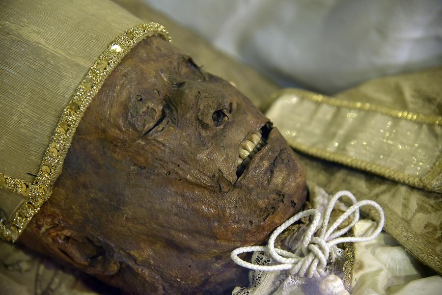 Braga - Cathedral; Sarcophagus, Detail