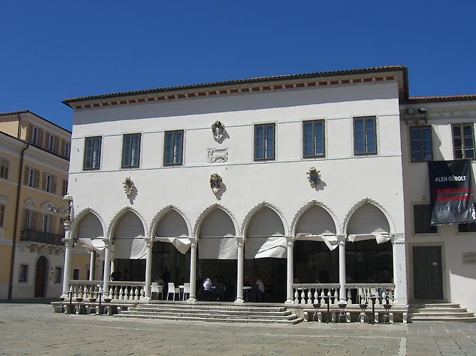 Koper: Loggia Palace