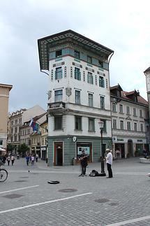 Prešeren Square - Art Nouveau Buildings (3)